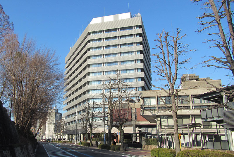 岡山県情報通信部の外観写真