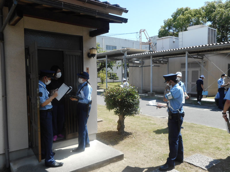 中国四国管区警察学校 屋外実習の写真